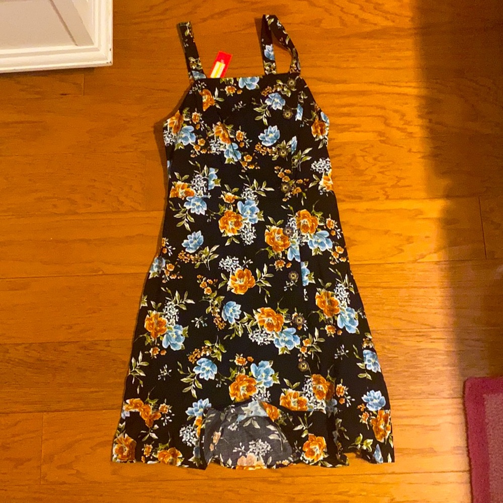 BRAND NEW DRESS